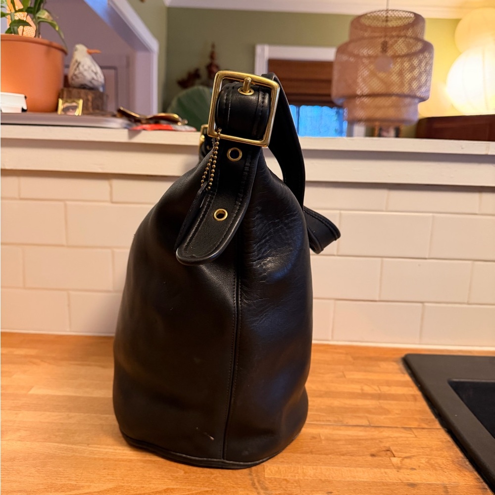 Vintage Coach Bucket Bag - Picture 4 of 13